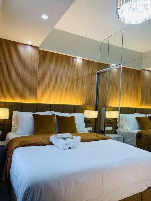 Marias Suite Near Manila Bay Free Use Of Pool Esterno foto